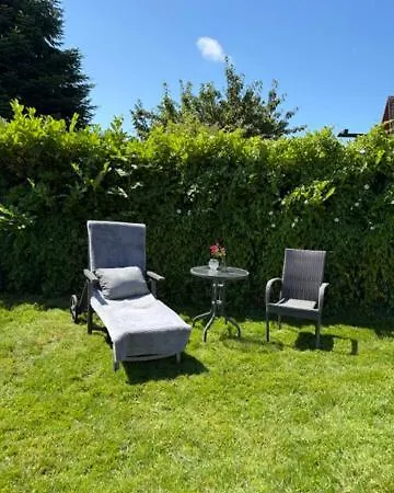 Naehe Warnemuende 10 Tatil Evi *